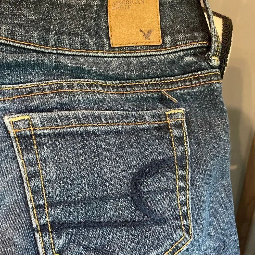 American Eagle Arist Jeans - Picture 4 of 6
